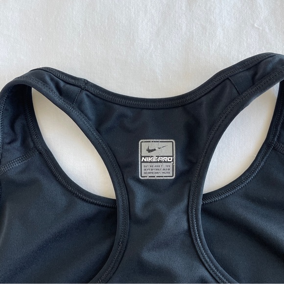 Nike exercise bra size small - Picture 3 of 3
